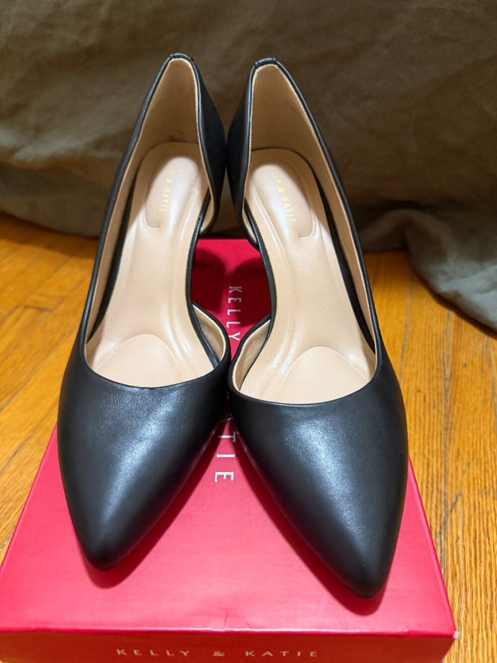 Kelly & Katie Satela Pump